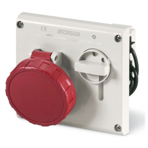 Gniazdo tablicowe z zamykaniem i blokadą SCAME czerwone IP67 OMNIA_PROSPERSKLEP 32A 3P+N+E 405.3287